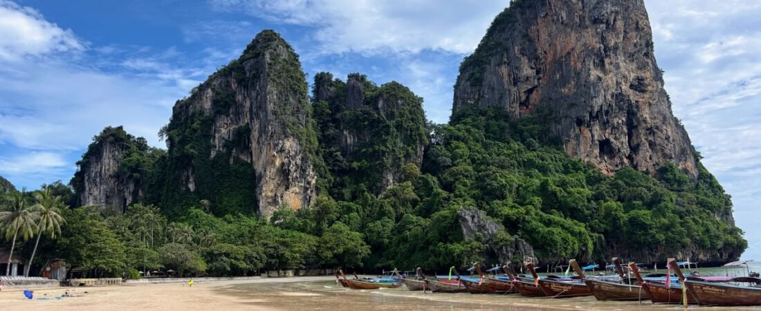 Phuket, Krabi y Phi Phi: Guía del Mar de Andamán (2026)
